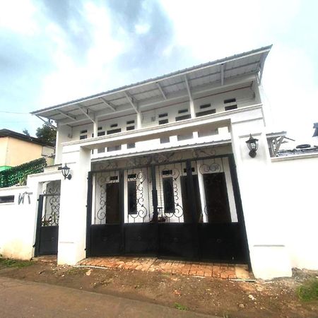 Express O 92147 Nia Residence Depok Exteriör bild